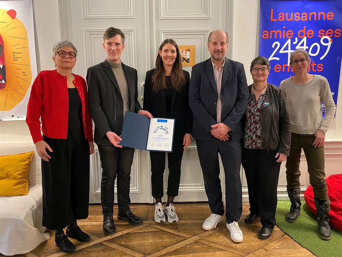 KFG Lausanne_labeluebergabe_lausanne_s.jpg
