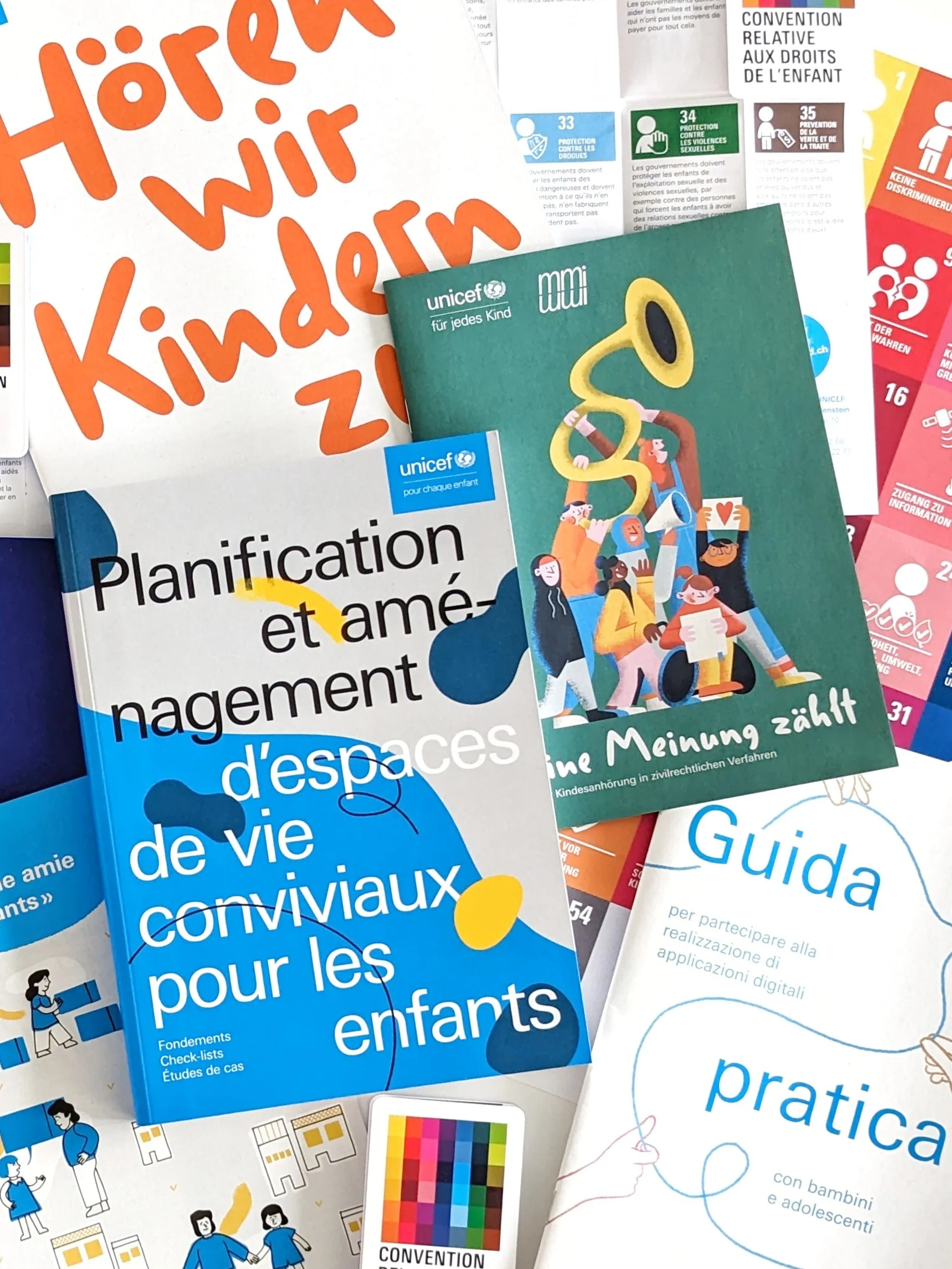 Yezow Magic Ink Übungsheft Für Kinder - 4 Bücher + Stifte, Wiederverwendbar, Buchstaben & Zahlen - Für Vorschule & Handschrift
