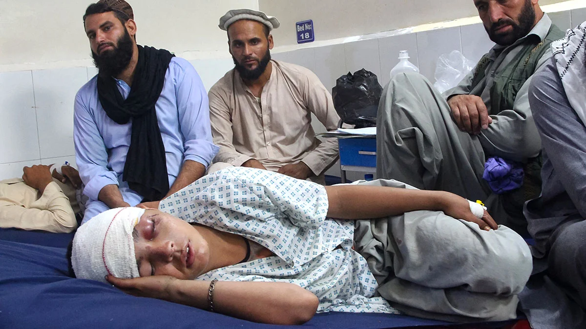 Verletzter Junge nach Erdbeben in Afghanistan