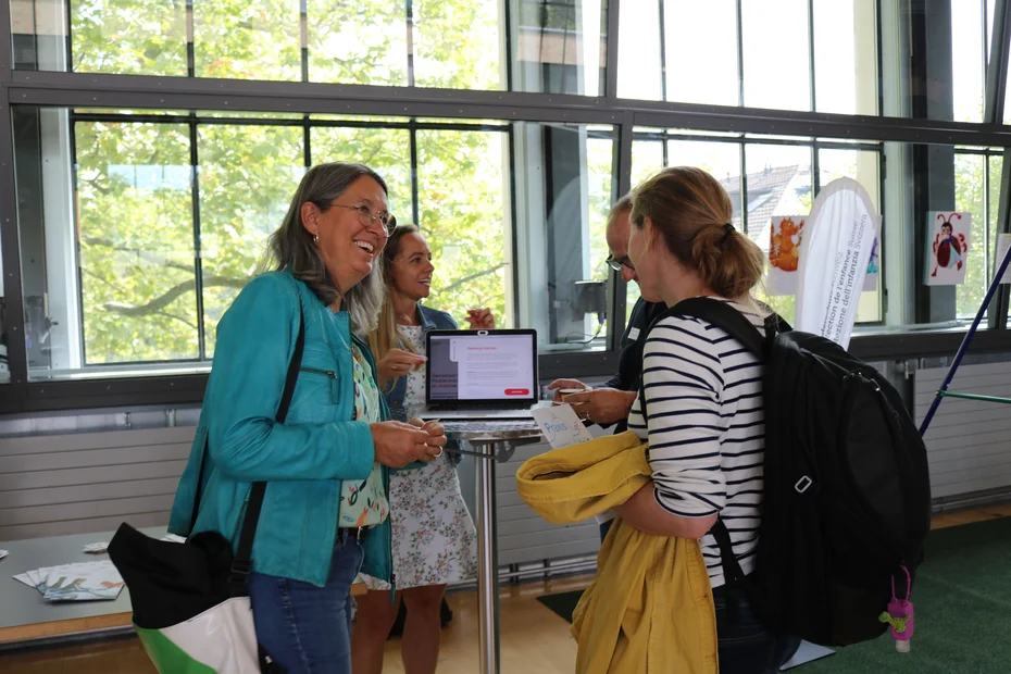 Stimmung Tagung Kinderrechte 2022 Marktplatz