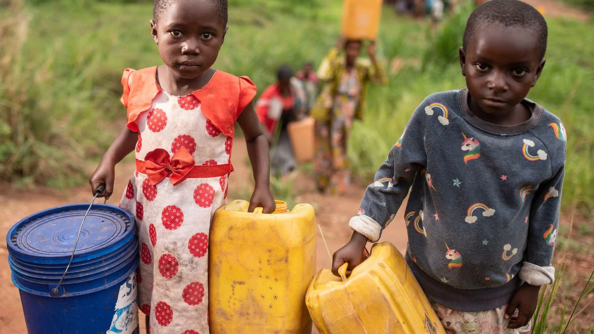 © UNICEF/UN0402431/Acland