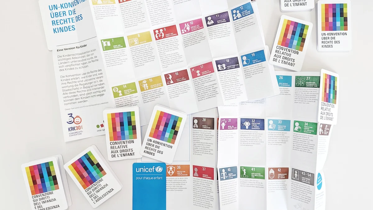Human Rights Development Program Card Pocketcard Child Rights | unicef.ch