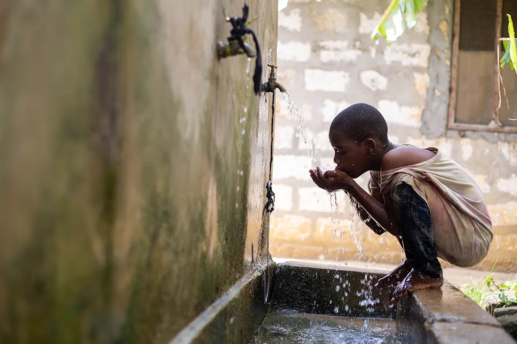 1 in 4 people worldwide has no access to safe drinking water | unicef.ch