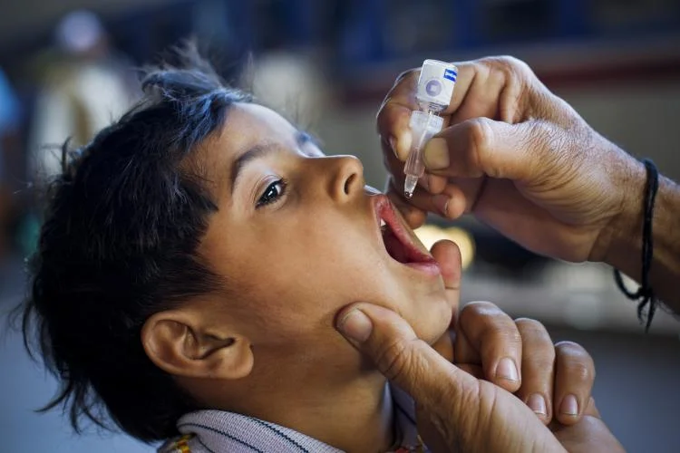 Polio Impfstoff | unicef.ch