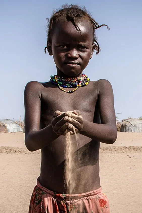 Kind Staub Sand Wasserknappheit